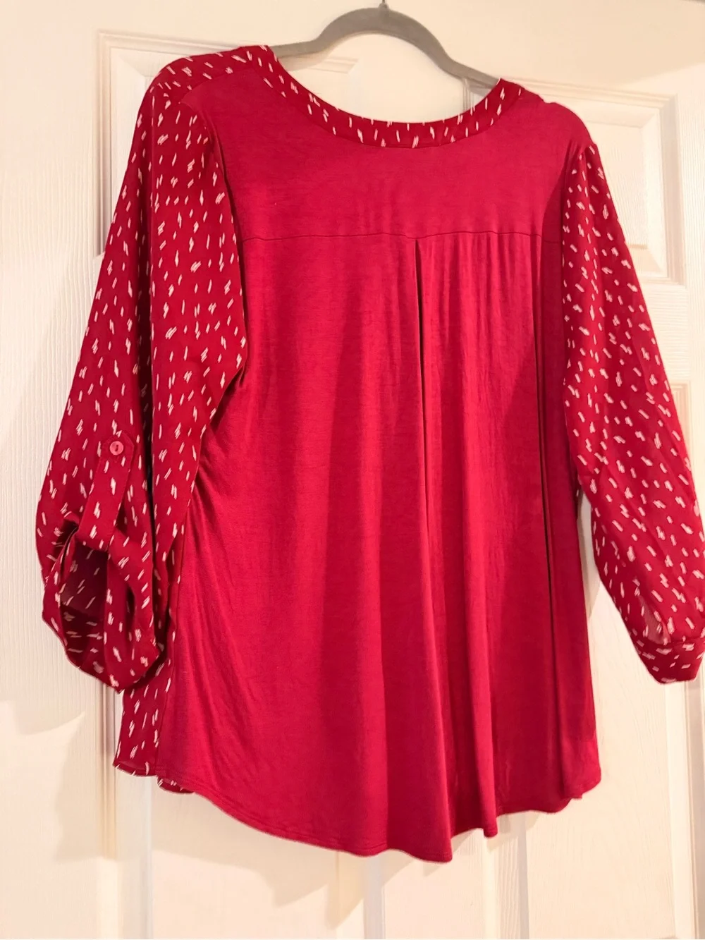 Women's Red V-Neck Printed Roll-Sleeve Blouse